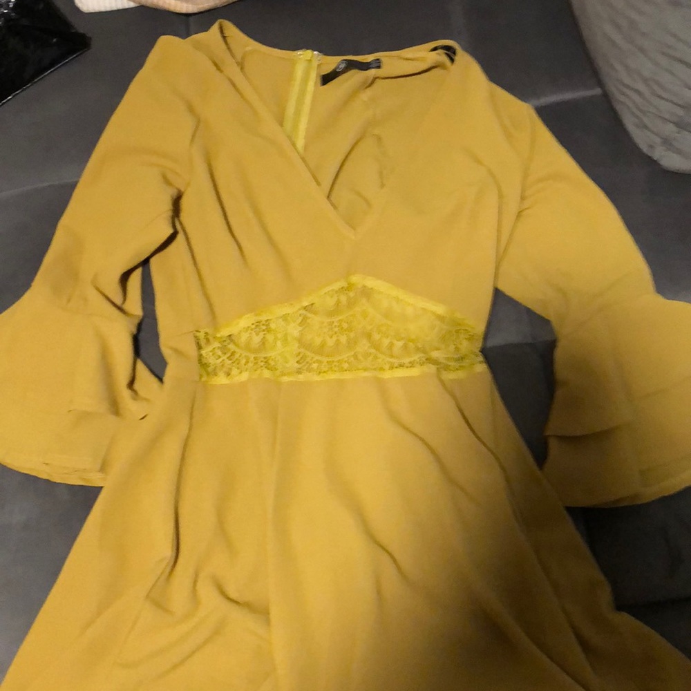Flowy chartreuse dress lace